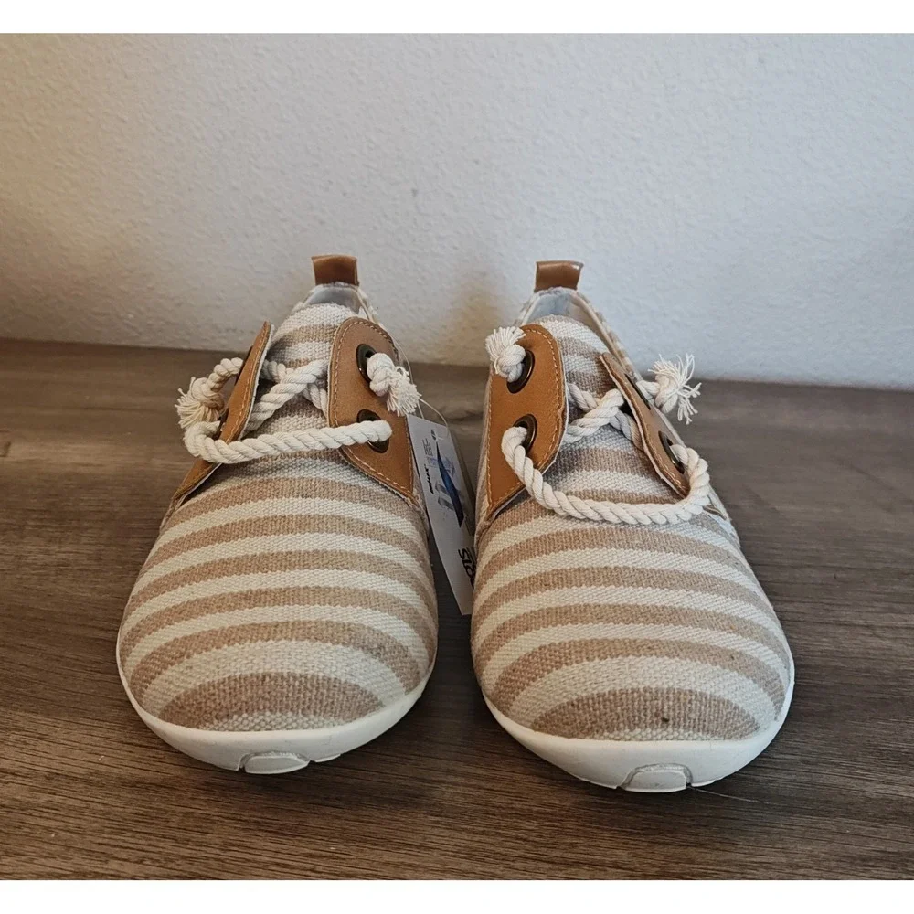 Ros Hommerson Calypso‎ Womens 8M Striped Canvas Shoe Casual Slip On Tan White